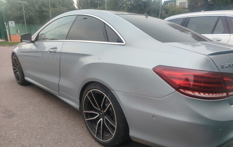 Mercedes-Benz E-Класс, 2014 год, 1 650 000 рублей, 2 фотография