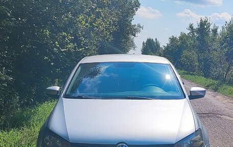 Volkswagen Polo VI (EU Market), 2012 год, 650 000 рублей, 2 фотография