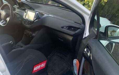 Peugeot 208 II, 2013 год, 727 000 рублей, 14 фотография