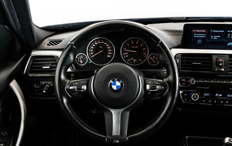 BMW 3 серия, 2018 год, 3 099 000 рублей, 16 фотография