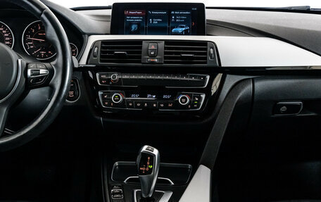 BMW 3 серия, 2018 год, 3 099 000 рублей, 14 фотография