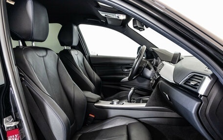 BMW 3 серия, 2018 год, 3 099 000 рублей, 23 фотография