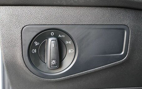 Volkswagen Tiguan II, 2021 год, 3 300 000 рублей, 13 фотография