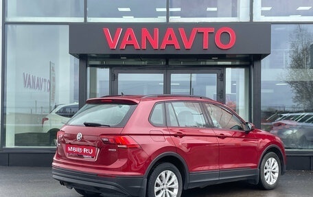 Volkswagen Tiguan II, 2020 год, 2 540 000 рублей, 6 фотография