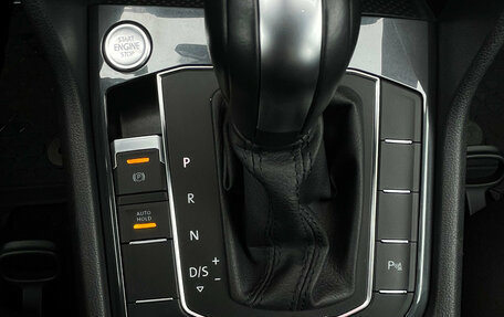 Volkswagen Tiguan II, 2020 год, 2 540 000 рублей, 21 фотография