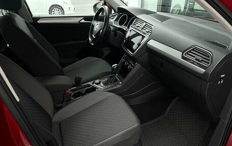 Volkswagen Tiguan II, 2020 год, 2 540 000 рублей, 26 фотография