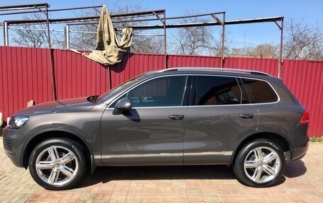 Volkswagen Touareg III, 2012 год, 2 450 000 рублей, 2 фотография