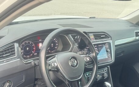 Volkswagen Tiguan II, 2017 год, 2 850 000 рублей, 7 фотография