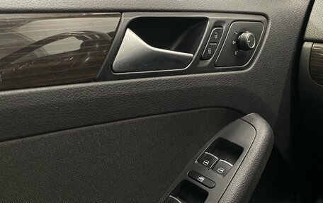 Volkswagen Jetta VI, 2015 год, 1 099 000 рублей, 14 фотография