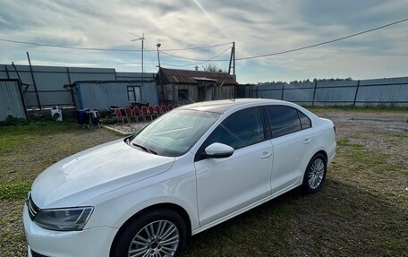 Volkswagen Jetta VI, 2012 год, 950 000 рублей, 2 фотография