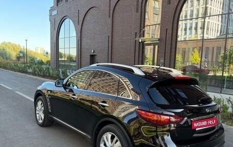 Infiniti QX70, 2014 год, 2 250 000 рублей, 5 фотография