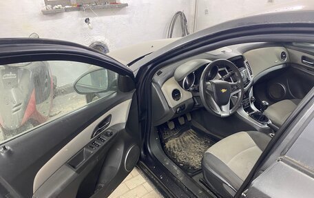 Chevrolet Cruze II, 2010 год, 425 000 рублей, 9 фотография