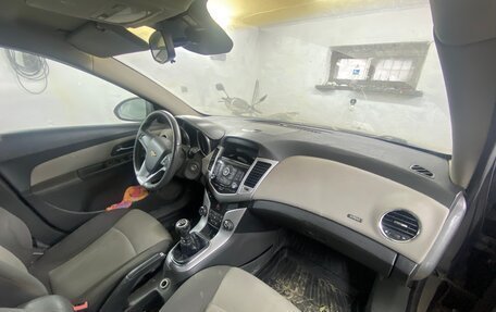 Chevrolet Cruze II, 2010 год, 425 000 рублей, 8 фотография