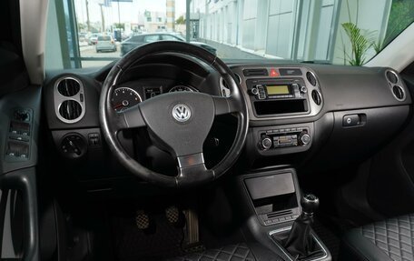 Volkswagen Tiguan I, 2010 год, 1 113 000 рублей, 6 фотография