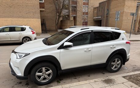 Toyota RAV4, 2018 год, 2 850 000 рублей, 6 фотография