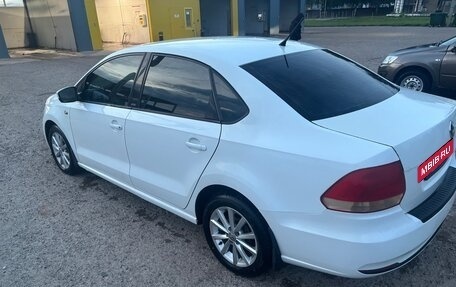 Volkswagen Polo VI (EU Market), 2015 год, 450 000 рублей, 3 фотография