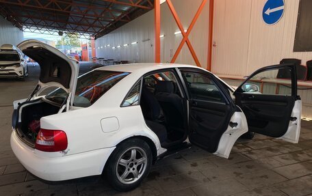 Audi A4, 1997 год, 300 000 рублей, 2 фотография