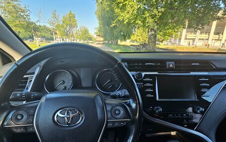 Toyota Camry, 2019 год, 2 420 000 рублей, 5 фотография
