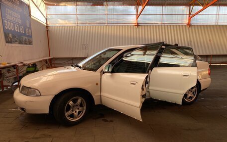 Audi A4, 1997 год, 300 000 рублей, 6 фотография