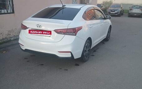 Hyundai Solaris II рестайлинг, 2018 год, 800 000 рублей, 6 фотография