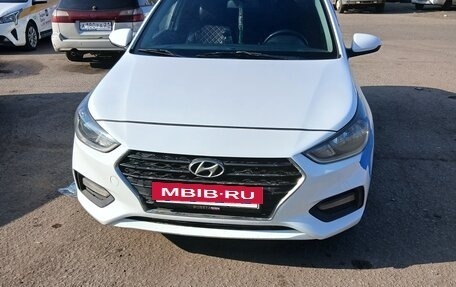 Hyundai Solaris II рестайлинг, 2018 год, 800 000 рублей, 7 фотография