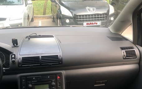Volkswagen Sharan I рестайлинг, 2006 год, 900 000 рублей, 17 фотография