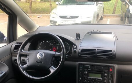 Volkswagen Sharan I рестайлинг, 2006 год, 900 000 рублей, 16 фотография