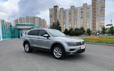 Volkswagen Tiguan II, 2020 год, 2 300 000 рублей, 8 фотография
