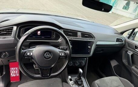 Volkswagen Tiguan II, 2020 год, 2 300 000 рублей, 20 фотография