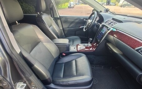 Toyota Camry, 2014 год, 1 350 000 рублей, 10 фотография