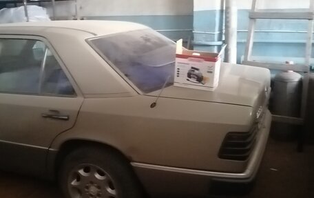 Mercedes-Benz W124, 1991 год, 222 000 рублей, 2 фотография