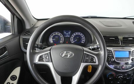 Hyundai Solaris II рестайлинг, 2011 год, 740 000 рублей, 12 фотография
