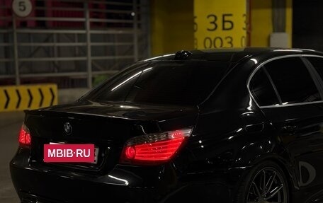 BMW 5 серия, 2007 год, 1 400 000 рублей, 24 фотография