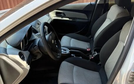 Chevrolet Cruze II, 2013 год, 780 000 рублей, 9 фотография