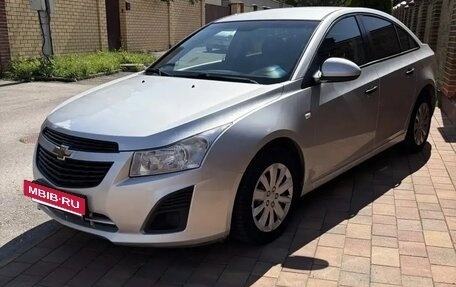 Chevrolet Cruze II, 2013 год, 780 000 рублей, 3 фотография