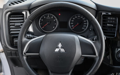 Mitsubishi Outlander III рестайлинг 3, 2013 год, 1 249 000 рублей, 15 фотография