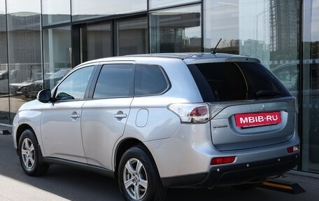 Mitsubishi Outlander III рестайлинг 3, 2013 год, 1 249 000 рублей, 6 фотография