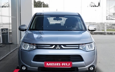 Mitsubishi Outlander III рестайлинг 3, 2013 год, 1 249 000 рублей, 2 фотография