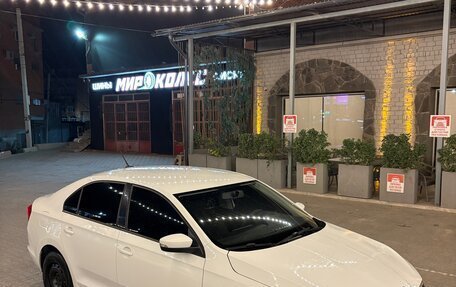 Skoda Rapid II, 2020 год, 800 000 рублей, 2 фотография