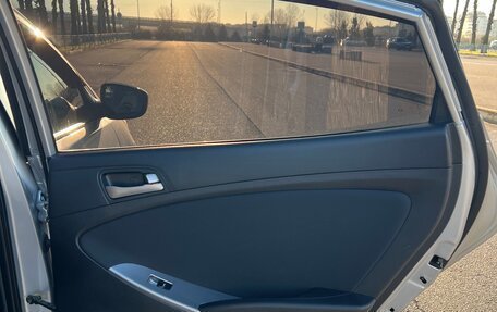 Hyundai Solaris II рестайлинг, 2015 год, 990 000 рублей, 14 фотография