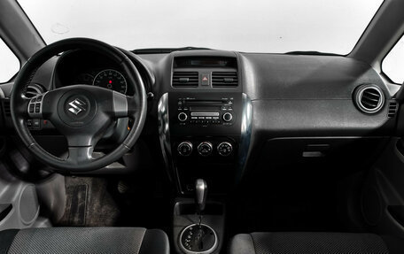 Suzuki SX4 II рестайлинг, 2006 год, 450 000 рублей, 14 фотография