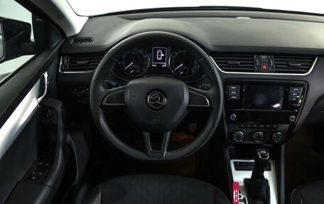 Skoda Octavia, 2018 год, 2 059 000 рублей, 10 фотография