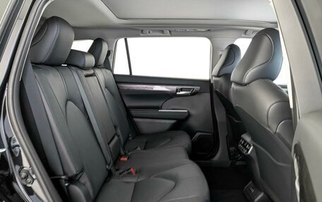 Toyota Highlander, 2026 год, 6 600 000 рублей, 12 фотография