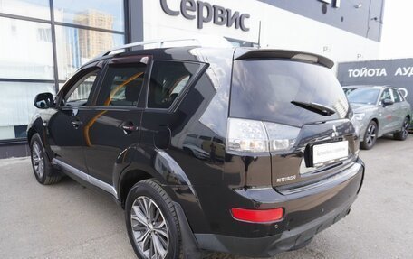 Mitsubishi Outlander III рестайлинг 3, 2008 год, 820 000 рублей, 7 фотография