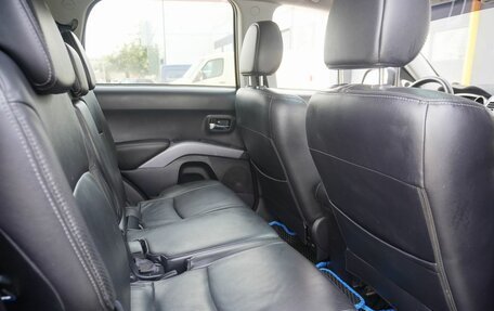 Mitsubishi Outlander III рестайлинг 3, 2008 год, 820 000 рублей, 10 фотография