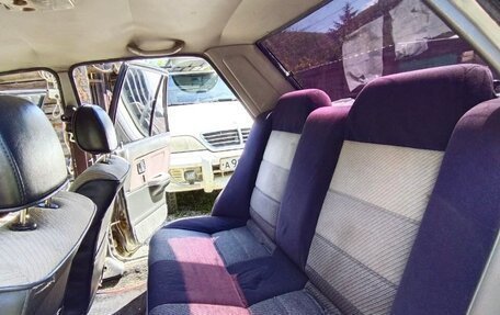 Mazda Familia, 1989 год, 160 000 рублей, 23 фотография