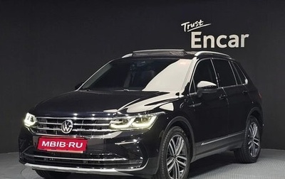 Volkswagen Tiguan II, 2021 год, 3 198 000 рублей, 1 фотография