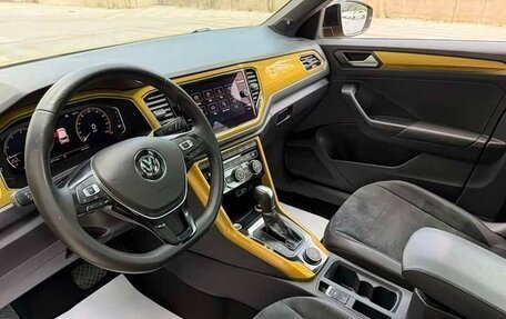 Volkswagen T-Roc I, 2018 год, 1 560 002 рублей, 6 фотография