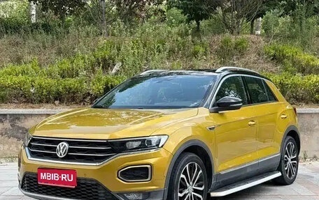 Volkswagen T-Roc I, 2018 год, 1 560 002 рублей, 1 фотография