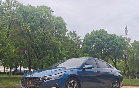 Hyundai Elantra, 2023 год, 1 761 000 рублей, 1 фотография